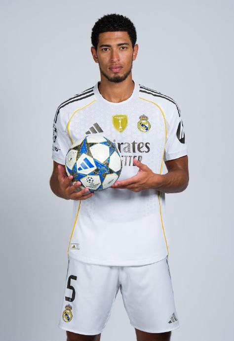 辽宁快速反击 布朗追身三分一箭穿心