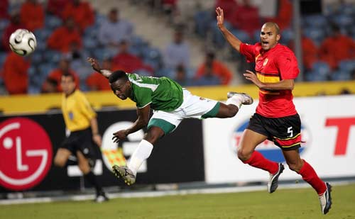 C罗亚冠二级联赛首秀，仅8000多人观战