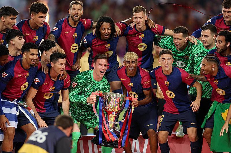 海门电竞中心暨南通Hero久竞主场启用