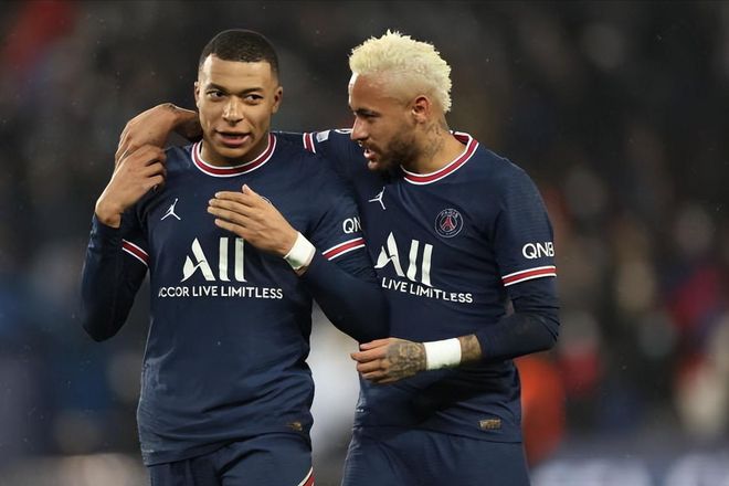 外媒推测《最终幻想7重制版》第三部发售日：27年最有希望！