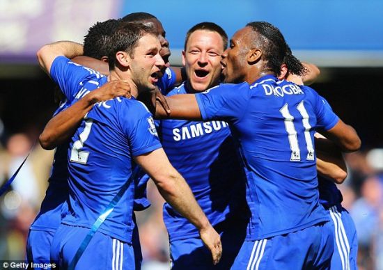 杰曼半场分球中路 周琦扛着胡金秋上篮