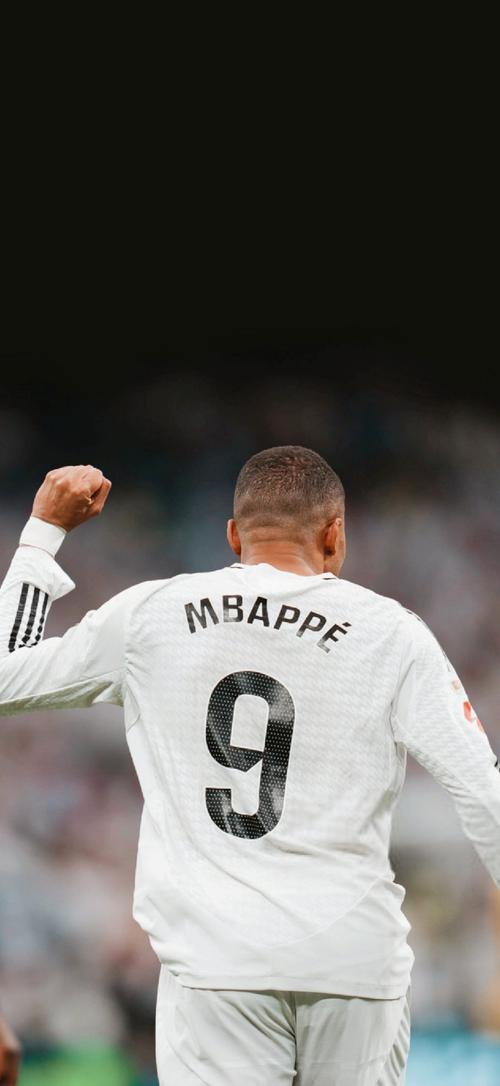 RNGM三轮首秀天崩开局：教练BP垮的厉害，B组唯一骄子要干啥？