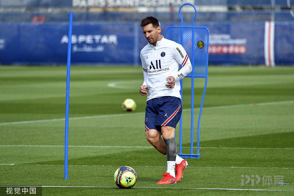 拜仁慕尼黑大胜沃尔夫斯堡：德甲重启